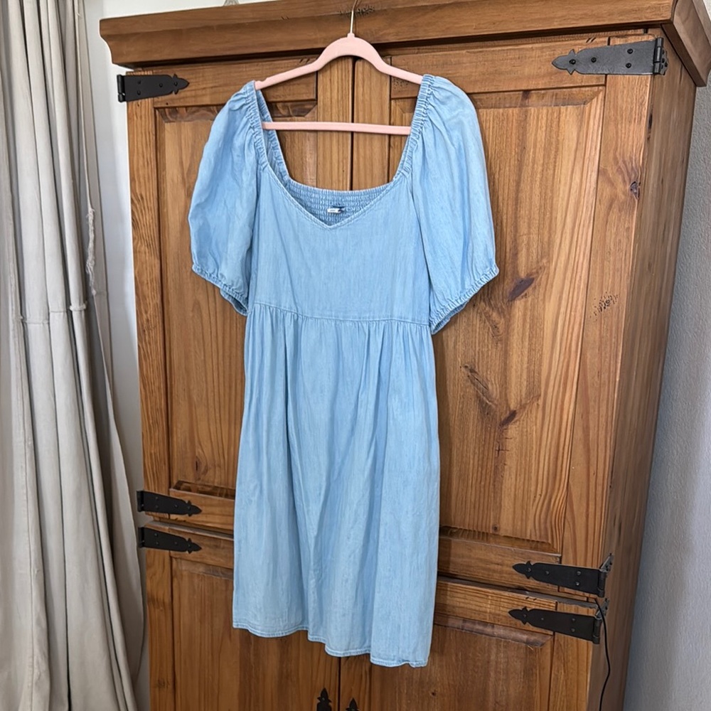 Old Navy Light Blue Puff Sleeve Dress